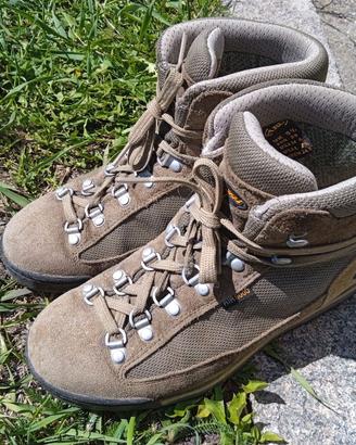 Scarpe AKU tg 39