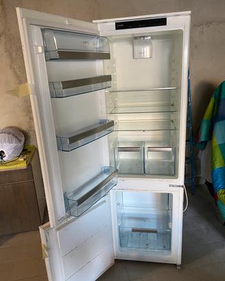 Frigorifero combinato aeg