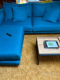 Divano artigianale 2,40x 1,00 mt + pouf