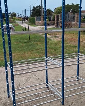 Scaffalatura molto resistente 26 ripiani