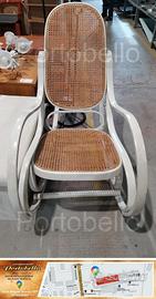 Codice: 268208 SEDIA A DONDOLO IN STILE THONET CO