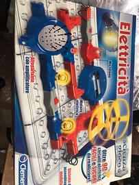 Elettricita' un piccolo modo per imparare giocand