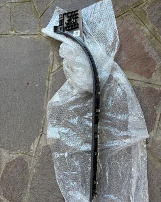 Range Rover Defender 90 L23 batti calcagno