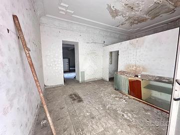 LABORATORIO A NAPOLI
