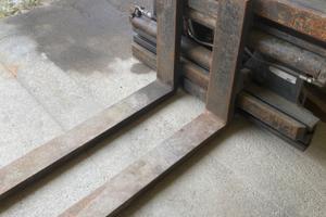 Pinze e ralla con forche muletto