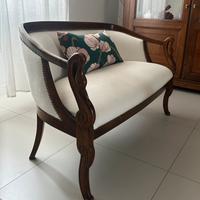 Divanetto in stile liberty
