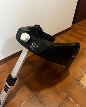 Due ovetti e aggancio isofix concord
