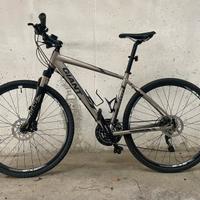 Bicicletta MTB Giant Roam, taglia M