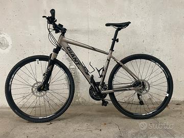 Bicicletta MTB Giant Roam, taglia M