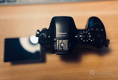 Lumix GH4 solo corpo