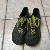 Scarpe atletica chiodate Brooks