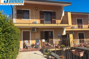 Giarre, villa a schiera (CT)