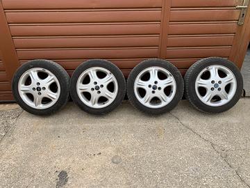 Cerchi in lega 15 e pneumatici per Fiat