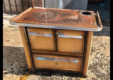 stufa a legna PREZZO DA DISCUTERE legg descrizione