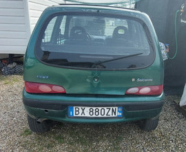 Fiat 600 con tettuccio