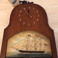 Orologio in legno decorato