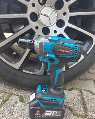 Avvitatore Svitabulloni ruote a Batteria 