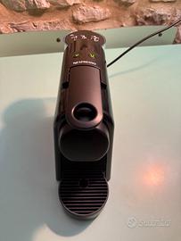 Macchina Caffè Nespresso Essenza Mini D30 Nera