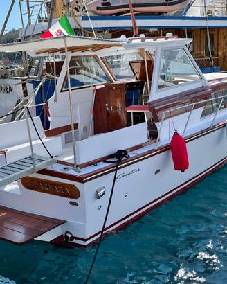 Chris Craft Cavalier 33
