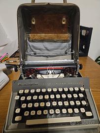 macchina da scrivere 