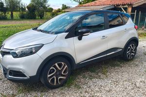 RENAULT Captur 0.9 TCe 12V 90 CV Start&Stop Live