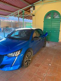 E-208 gt 2020 elettrica peugeot