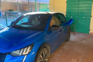 E-208 gt 2020 elettrica peugeot