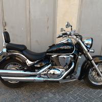 Suzuki VL Intruder 800 - 2011