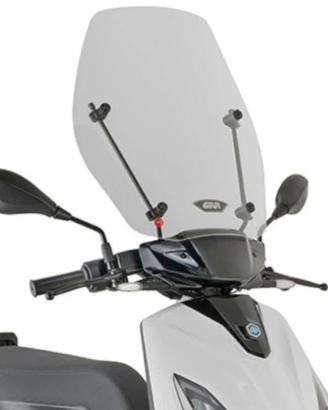 Parabrezza GIVI per Piaggio 1 Completo