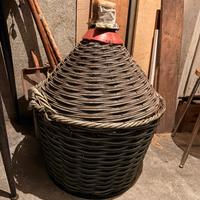 Damigiane e bottiglioni