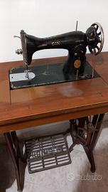 Singer antica (oltre 100 anni) funzionante