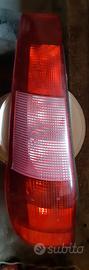 specchietto e fanalino posteriore punto 2 serie 
