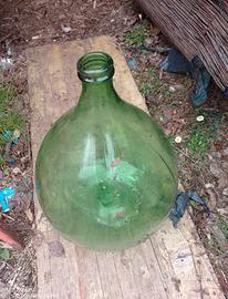 Damigiana da arredamento.