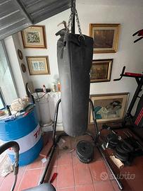 Sacco boxe 40kg + supporto