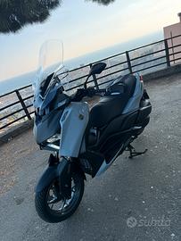 Xmax 300 tech+