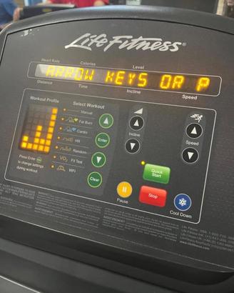 Tapis roulant Lifefitness activate