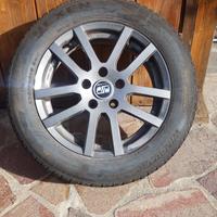 Cerchi in lega con pneumatici lamellari 205/60/16