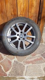 Cerchi in lega con pneumatici lamellari 205/60/16