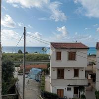 3 LOCALI A BELVEDERE MARITTIMO