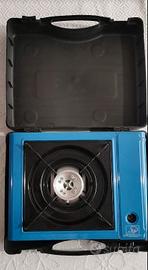 due fornelli camping gas con pentola griglia