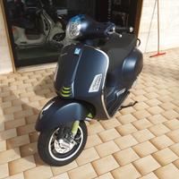 Piaggio Vespa 310 GTS hpe Super tech