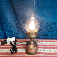 lampada da tavolo rame tipo lume a petrolio 