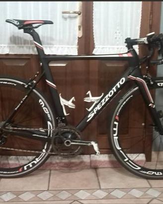 Bici da corsa, strada