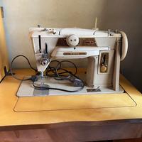 Macchina da cucire SINGER