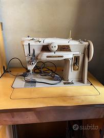 Macchina da cucire SINGER