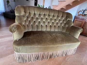 Divano vintage in velluto anni '70