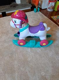 Cavallo a dondolo chicco