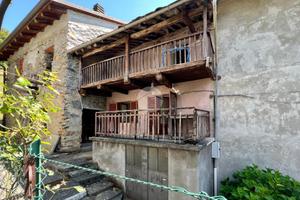 CASA SEMINDIPENDENTE A VIÙ