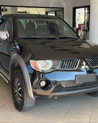 Mitsubishi L200 Double Cab