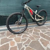 Bici da enduro full lapierre zesty am cf 6.9